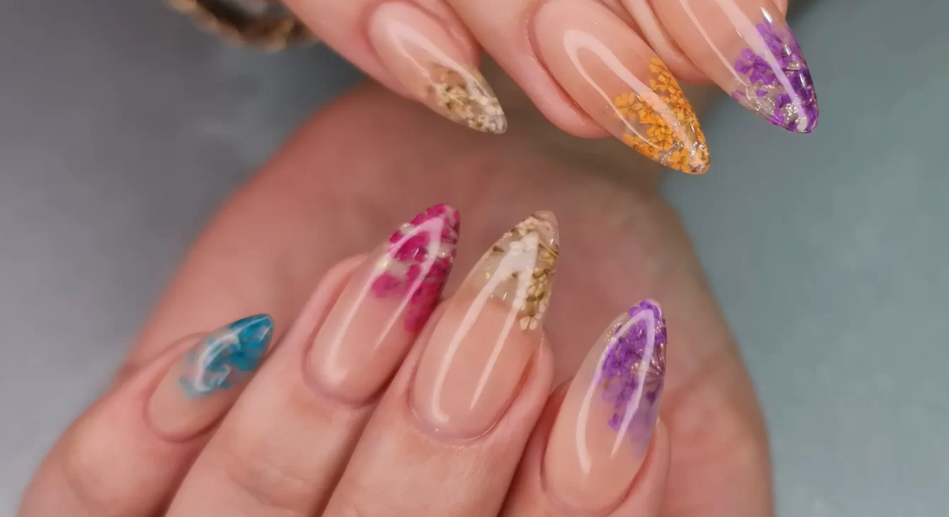 Gel Nails and Nail Extension